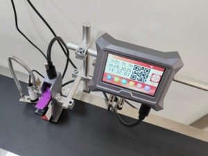Système d'impression par lots TIJ avec imprimante grand format 4,3 pouces pour dates d'expiration et numéros de <span class=keywords><strong>lot</strong></span>, pour cartons, plastiques et canettes - Product Image 5