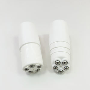 Bouteille de massage pour <span class=keywords><strong>lotion</strong></span> pour le corps Huile de soin de la peau 50ml 100ml Tube de massage en acier inoxydable à <span class=keywords><strong>cinq</strong></span> boules Emballage cosmétique - Product Image 4