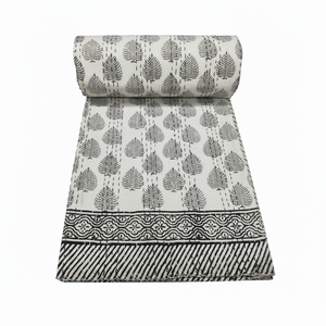 Bloc à main indien Kantha couette poisson imprimé bleu Indigo Kantha Vintage jeter Kantha pur coton à la main literie couverture couvre-lit - Product Image 1