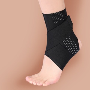 อุปกรณ์พยุงข้อเท้า สีดำ แบบรัดกระชับ ป้องกันการบาดเจ็บที่ข้อต่อ สำหรับปีนเขา ขนาดผู้ใหญ่ ไซส์ 1 - Product Image 1