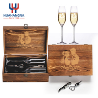 Coffret en bois de luxe personnalisé, ensemble de verres à champagne avec 2 flûtes en cristal et accessoires pour le vin, coffret cadeau pour célébration de mariage