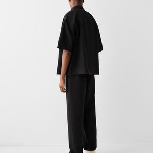 เสื้อเชิ้ตผู้ชายทรงบ็อกซี่ แขนสั้น ติดกระดุม คุณภาพสูง ราคาโรงงาน รับสั่งทำตามแบบ - Product Image 4