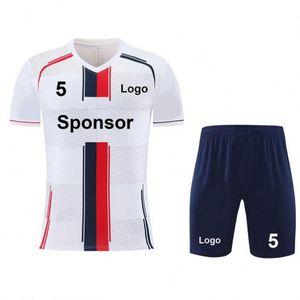 Vente en gros de maillots de football unisexes personnalisés avec logo, 100% polyester, taille plus, séchage rapide, respirant, maillots et shorts d'entraînement rouges - Product Image 2