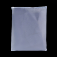 Sac d'emballage en plastique à fermeture éclair givré personnalisé pour vêtements T-Shirts 'Sac à fermeture éclair avec logo imprimé en plastique transparent