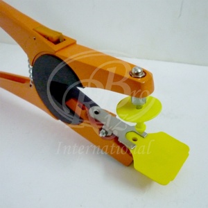 Aplicador de Etiquetas para Orejas de Aleación de Aluminio con Recubrimiento en Polvo y Cierre de Botón, Longitud Total de 9.56 Pulgadas, Otros Instrumentos Veterinarios - Product Image 3