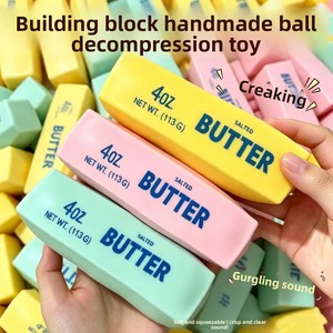 En stock : Blocs de construction en caoutchouc en forme de bâtonnets, jouets moelleux, balles anti-stress faites à la main, sonorement craquante, aspect fromage, texture Vaseline - Product Image 2