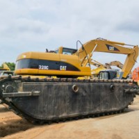 Excavadora Anfibia Usada CAT 320C con Pontón Flotante para Dragado de Ríos y Recuperación de Terrenos Pantanosos