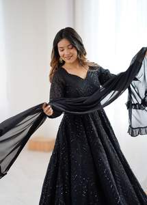 Tela Anarkali de la Mejor Calidad en Color Negro, Georgette Fox Puro y Suave con Bordado de Lentejuelas Lukhnawi, Precio al por Mayor - Product Image 4