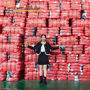 KINGAAA Cardigan Spesso da <span class=keywords><strong>Donna</strong></span> Abbigliamento <span class=keywords><strong>di</strong></span> <span class=keywords><strong>Marca</strong></span> Usato Europeo <span class=keywords><strong>di</strong></span> Seconda Mano all'Ingrosso - Product Image 5