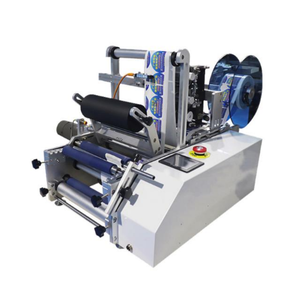 Machine d'étiquetage portable semi-automatique à entraînement électrique pour bouteilles, idéale pour l'emballage de boissons en métal et en verre - Product Image 3