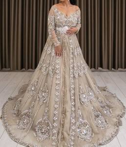 Elegante vestido de caftán étnico pesado Zardozi bordado hasta el suelo vestido para ocasiones especiales - Product Image 1