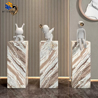 Socle en marbre courbé, piédestal en pierre pour sculpture, œuvre d'art, présentoir créatif, base décorative pour maison moderne et villa