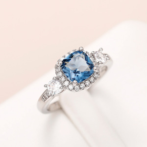 Anello Nuziale con Zirconi Colorati per Donne, Elegante Gioiello da Sposa alla Moda, Set Regalo - Product Image 2