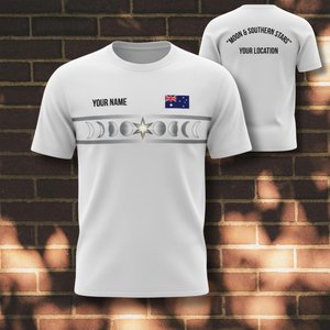 T-shirt personalizzata con nome per il Giorno dell'Australia, bandiera australiana, notte stellata, galassia, croce del sud, 26 gennaio - Product Image 1