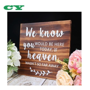 Letrero de Madera para Boda con la Frase: Sabemos que Estarías Aquí Hoy si el Cielo No Fuese Tan Lejos - Product Image 2
