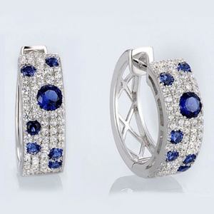 Pendientes de Oreja Redondos Azules y Blancos para Mujer, Diseño Delicado, Joyería Versátil para Uso Diario - Product Image 3