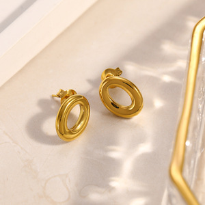 Boucles d'oreilles clous en acier inoxydable plaqué or 18 carats, design géométrique elliptique en forme de O, bijoux minimalistes tendance pour femmes - Product Image 3