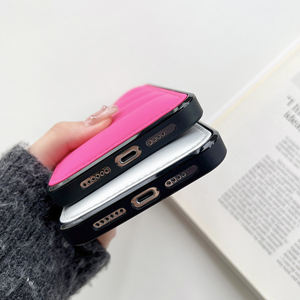 Custodia 3D Effetto Morbido Imbottita in Cotone per <span class=keywords><strong>iPhone</strong></span> 15 14 13 12 <span class=keywords><strong>11</strong></span> <span class=keywords><strong>Pro</strong></span> Max, <span class=keywords><strong>Cover</strong></span> Invernale Stile Piumino con Logo Personalizzato - Product Image 4