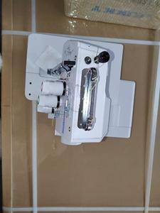 Machine à coudre à point de recouvrement à 3 fils JK257 avec lumière LED et pieds à ventouse puissants, machine à coudre en métal robuste pour divers tissus - Product Image 3