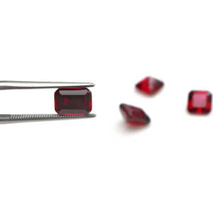 Piedras Sueltas de Rubí en Forma de Esmeralda Facetada, Gemas Rojas Creadas en Laboratorio en Tamaños Variados para Diseño y Engaste de Joyería - Product Image 2