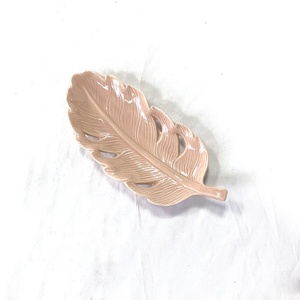 Nouveau antique petite feuille forme <span class=keywords><strong>de</strong></span> savon en céramique bijoux <span class=keywords><strong>plateau</strong></span> <span class=keywords><strong>de</strong></span> fruits pour la <span class=keywords><strong>maison</strong></span> - Product Image 2