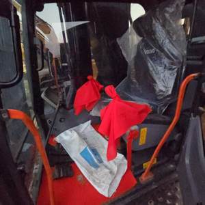 Escavatore Usato Volvo EC380 da 38 Tonnellate, Cingolato Grande, Motore Deutz, Pompa Idraulica Kawasaki, Modello 2022, Capacità Benna 2.6m per Scavo - Product Image 6