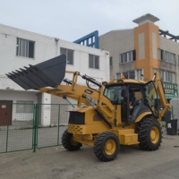 Traktor Mini Backhoe Loader Diesel 4WD CAT Baru & Front Loader 102HP Bucket 0.8cm Kapasitas Angkut 6 Ton Pompa Hidrolik