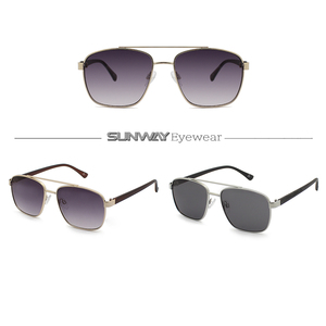 Gafas de Sol de Metal Cuadradas Estilo Piloto Clásicas al por Mayor para Hombre, Gafas de Sol de Moda Vintage Personalizadas con Protección UV400, Gafas de Sol de Diseñador para Hombre - Product Image 2