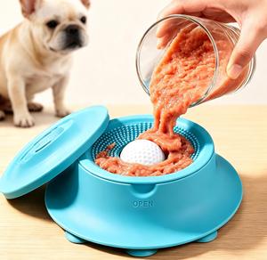 Comedero Lento Desmontable para Perros con Ventosas - Product Image 1