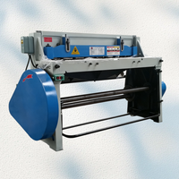 Presse plieuse CNC avec cadre rigide soudé intégralement et système hydraulique mature, assurant un fonctionnement stable et sans vibrations sur le long terme