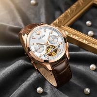Montre de luxe OEM sportive avec bracelet en cuir véritable 20 mm, multifonctionnelle, quartz, or, diamants véritables, ajourée, lumineuse, 41 mm