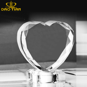 Tùy chỉnh <span class=keywords><strong>3D</strong></span> khắc laser chất lượng cao pha lê hình ảnh khung ảnh <span class=keywords><strong>3D</strong></span> Pha Lê ảnh trái tim với LED cơ sở ánh sáng cho Giáng sinh - Product Image 3