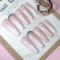Faux ongles à presser en ABS dégradé rose, longueur moyenne, forme cercueil, avec motif marbré et strass pour les doigts