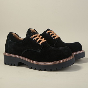 รองเท้าหนังกลับแบบ Brogue สำหรับผู้ชาย สไตล์ใหม่ ทำมือ ทันสมัย สีน้ำตาล รองเท้าหนังเสริมส้นพื้นหนา - Product Image 2