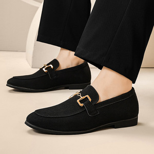Mocassins en daim pour hommes, bout rond, boucle en métal, chaussures en cuir décontractées, style britannique, été 2022, grande taille - Product Image 2