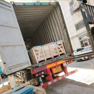 Transport aérien express international DHL pour marchandises sensibles, fret maritime pour articles surdimensionnés depuis la France - Product Image 1