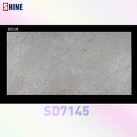 Carrelage en quartz artificiel poli miroir pour sols intérieurs et murs décoratifs.