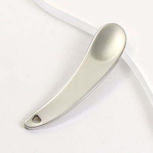 Kinwong Großhandel Mini Zinklegierung Kosmetikspatel Augencreme-Schöpflöffel Gold Silber Gesichtsmassagegerät Make-up Gesichtscreme-Löffel für - Product Image 4
