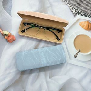 Étui à lunettes carré en velours avec logo personnalisé, boîte de rangement rigide en métal pour lunettes optiques et de soleil à grande monture, disponible en stock - Product Image 4
