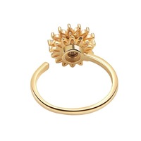 Anillo Abierto CZ Pave Dazzling Sunflower para Mujer, Chapado en Oro de 18K, de Latón, Ajustable, con Banda en Espiral y Pétalos, Joyería de Moda Chic y Llamativa
