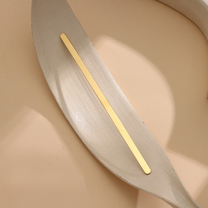 กำไลข้อมือสแตนเลสสตีลแบบยาว ขัดเงา  ยี่ห้อ Lanson สลักโลโก้ส่วนตัวได้  แบบตรงและโค้งงอได้ - Product Image 5