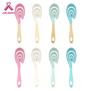 Cepillo Desenredante Láser y Antipiojos Super Top con Dientes de Plástico para Uso Doméstico - Protección Natural y Ecológica - Product Image 4