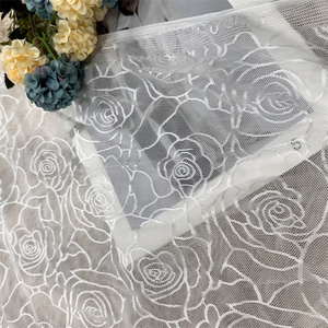 قماش دانتيل أفريقي - قابل للتمدد، سريع الجفاف، قماش شبكي جاكار بنقش ورود كبير قابل للتنفس - Product Image 3