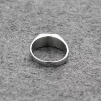 Bague Jonc Classique Argentée 7 mm en Acier Inoxydable Anti-Ternissement, Plaine et Vierge, Bijoux de Mode Raffinés pour Hommes et Femmes
