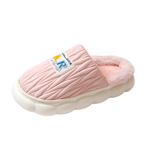 Nouvelles Chaussures Décontractées Haut de Gamme Plissées en Peluche pour Hommes et Femmes, Chaudes et Douces, Idéales pour l'Automne et l'<span class=keywords><strong>Hiver</strong></span>, en Fourrure, pour la Vente en Gros - Product Image 2
