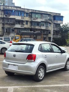 <span class=keywords><strong>Polo</strong></span> 1.4L Benzina Berlina Manuale LHD Usata Anno 2011 per Esportazione, Interni Scuri, Sedili in Tessuto, Telecamera Posteriore - Product Image 3