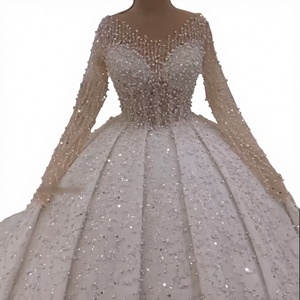 Nouvelle Robe de Mariée Bohème Royale S2045R avec Traîne Chapelle, Motif Floral en Dentelle et Diamants Scintillants de Haute Qualité - Product Image 1