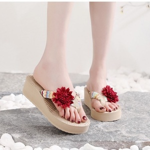 Sandales de plage d'été pour femmes de style ethnique bohème, tongs compensées à semelle épaisse augmentant la taille - Product Image 1