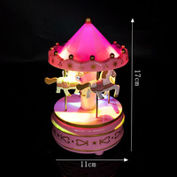 Boîte à musique carrousel de luxe, décoration de Noël pour la maison, cheval rotatif, ornement de bureau, cadeau pour les fêtes et mariages