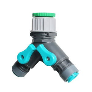 Kits d'irrigation <span class=keywords><strong>goutte</strong></span> <span class=keywords><strong>à</strong></span> <span class=keywords><strong>goutte</strong></span> de jardin bricolage <span class=keywords><strong>Kit</strong></span> de système d'irrigation de jardin pour l'<span class=keywords><strong>arrosage</strong></span> des légumes de jardin - Product Image 5